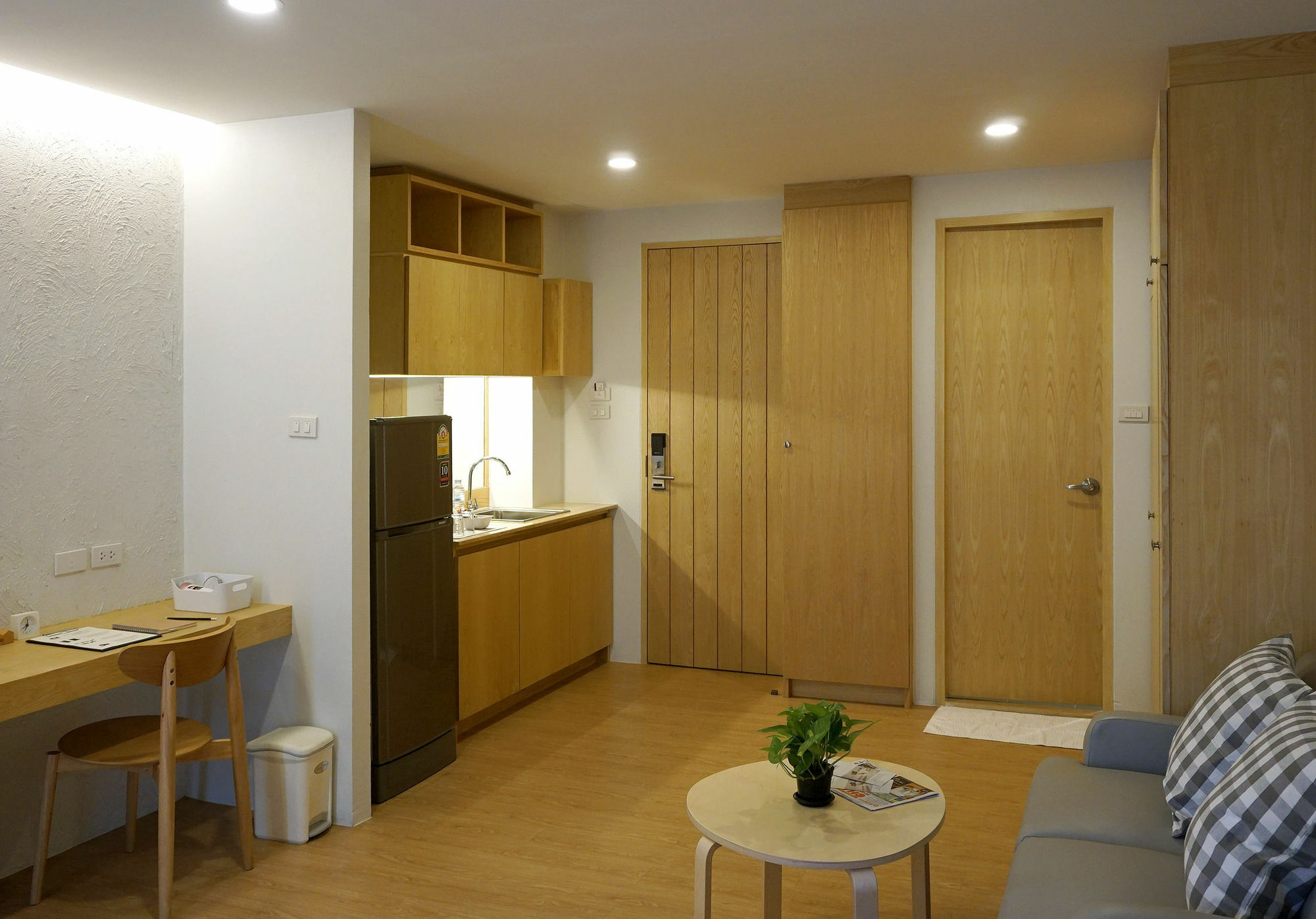 Benri Sriracha Residence Си Рача Екстериор снимка
